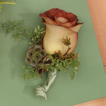 Boutonniere18