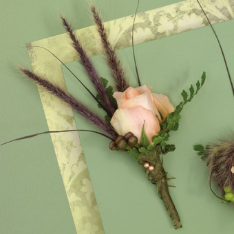 Boutonniere24
