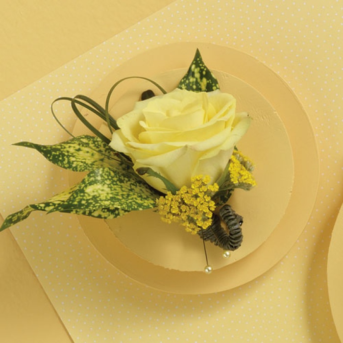 Boutonniere12
